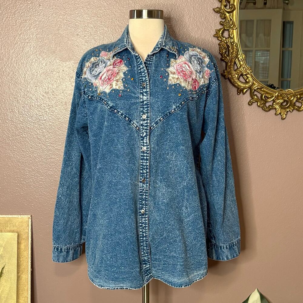 Vintage Passion Denim Shirt Floral Appliqué Studded Western Button‎ Down